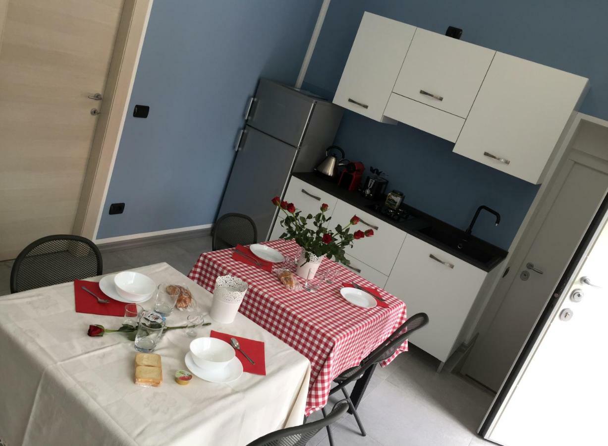 סרונו B&B Honey Rooms מראה חיצוני תמונה