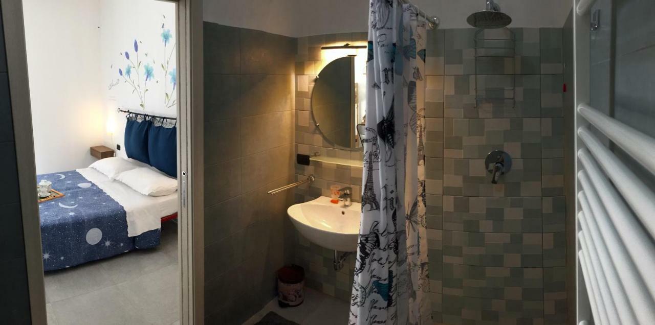 סרונו B&B Honey Rooms מראה חיצוני תמונה