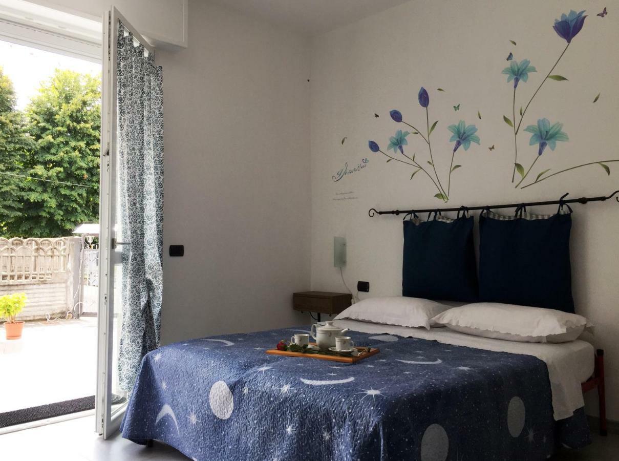 סרונו B&B Honey Rooms מראה חיצוני תמונה